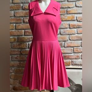 Vintage sleeveless pleated dress